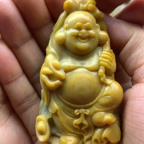 【闪购商品】未镶嵌岫岩河磨玉（透闪石质玉）把件恐**哥