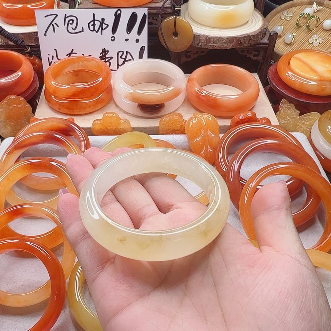 石英质玉（黄龙玉）未镶嵌手镯微瑕介意慎入55.3