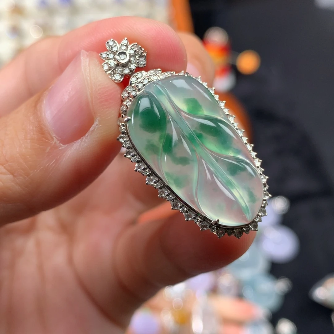 翡翠18K金镶嵌吊坠(不含链)