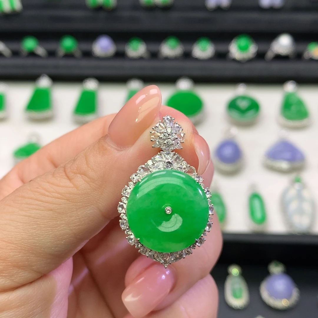 吊坠(不含链)18K金镶嵌翡翠