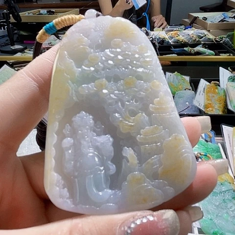 颈饰未镶嵌翡翠一个