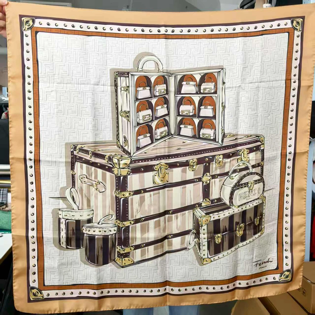 99新 FENDI/芬迪 海囤/芬迪/丝巾/xh94833