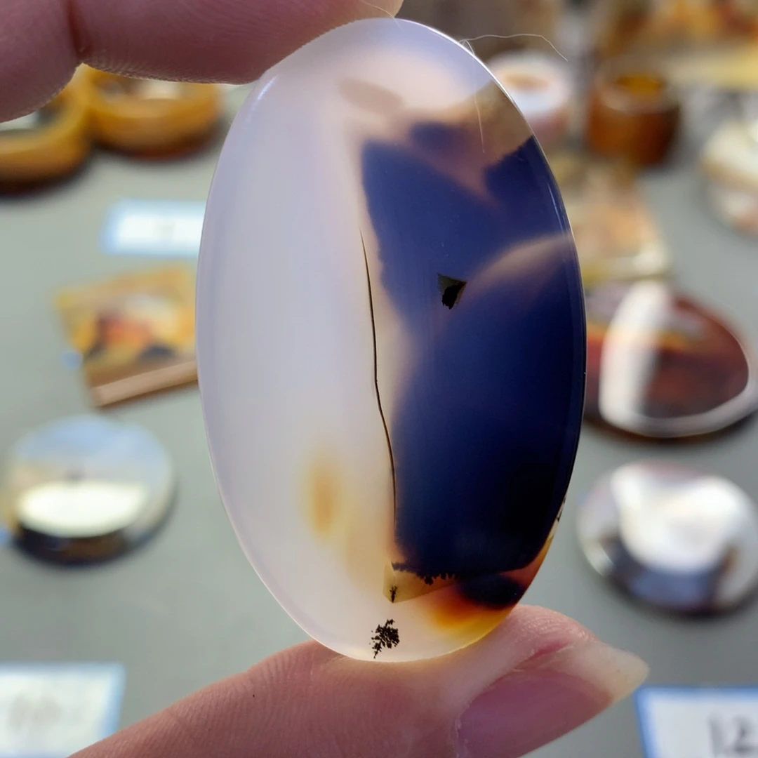 玛瑙/玉髓颈饰未镶嵌