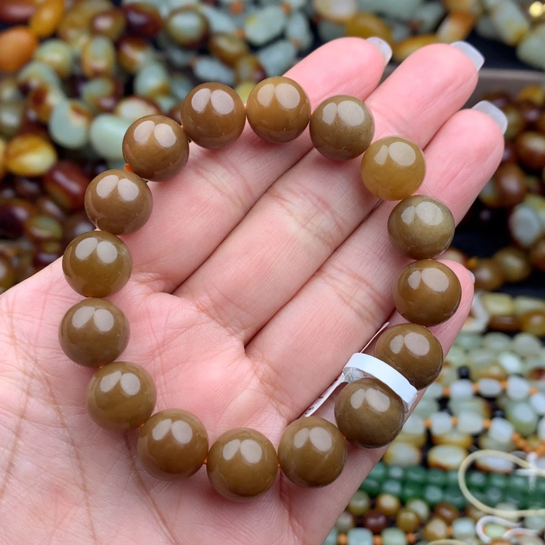 书***活和田玉未镶嵌颈饰