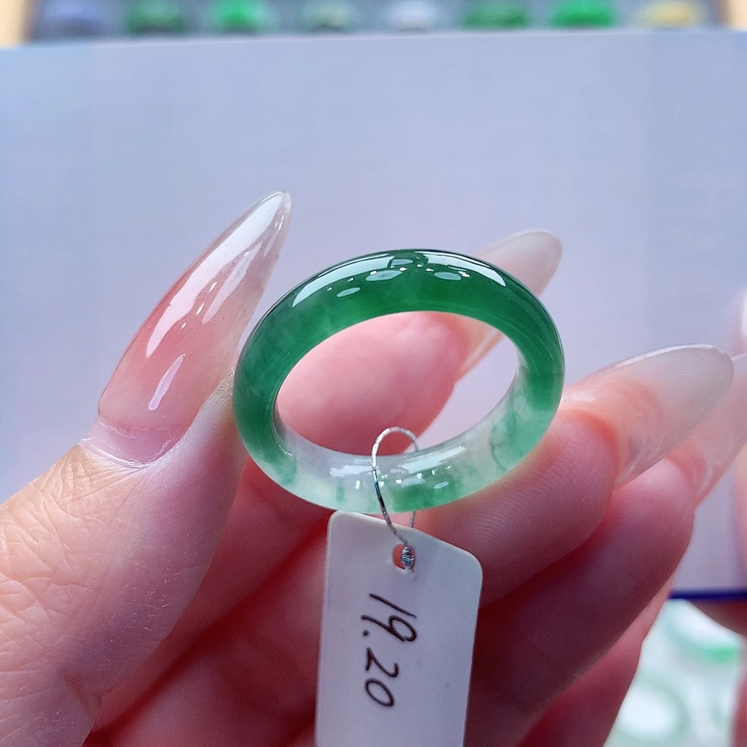 翡翠未镶嵌戒指缅甸A货