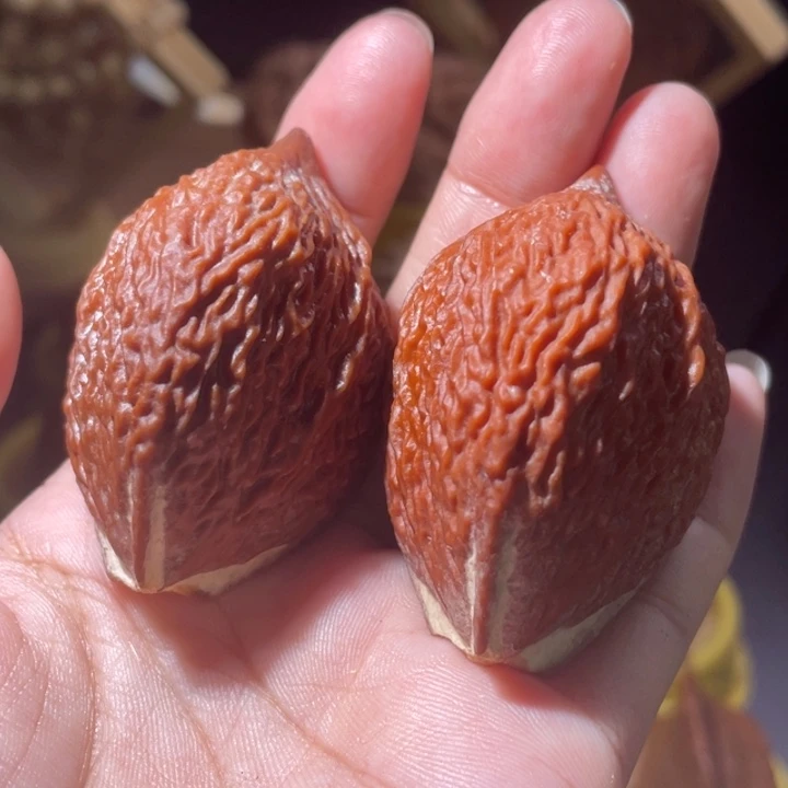 吊坠桃核荔枝纹三角橄榄核