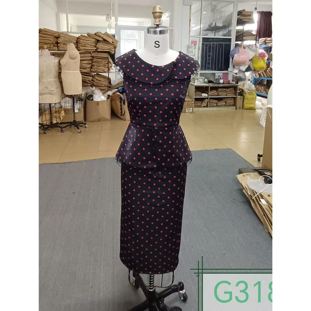 原创自制【罗曼史】波点蕾丝法式港风小众复古纽扣包臀修身套装