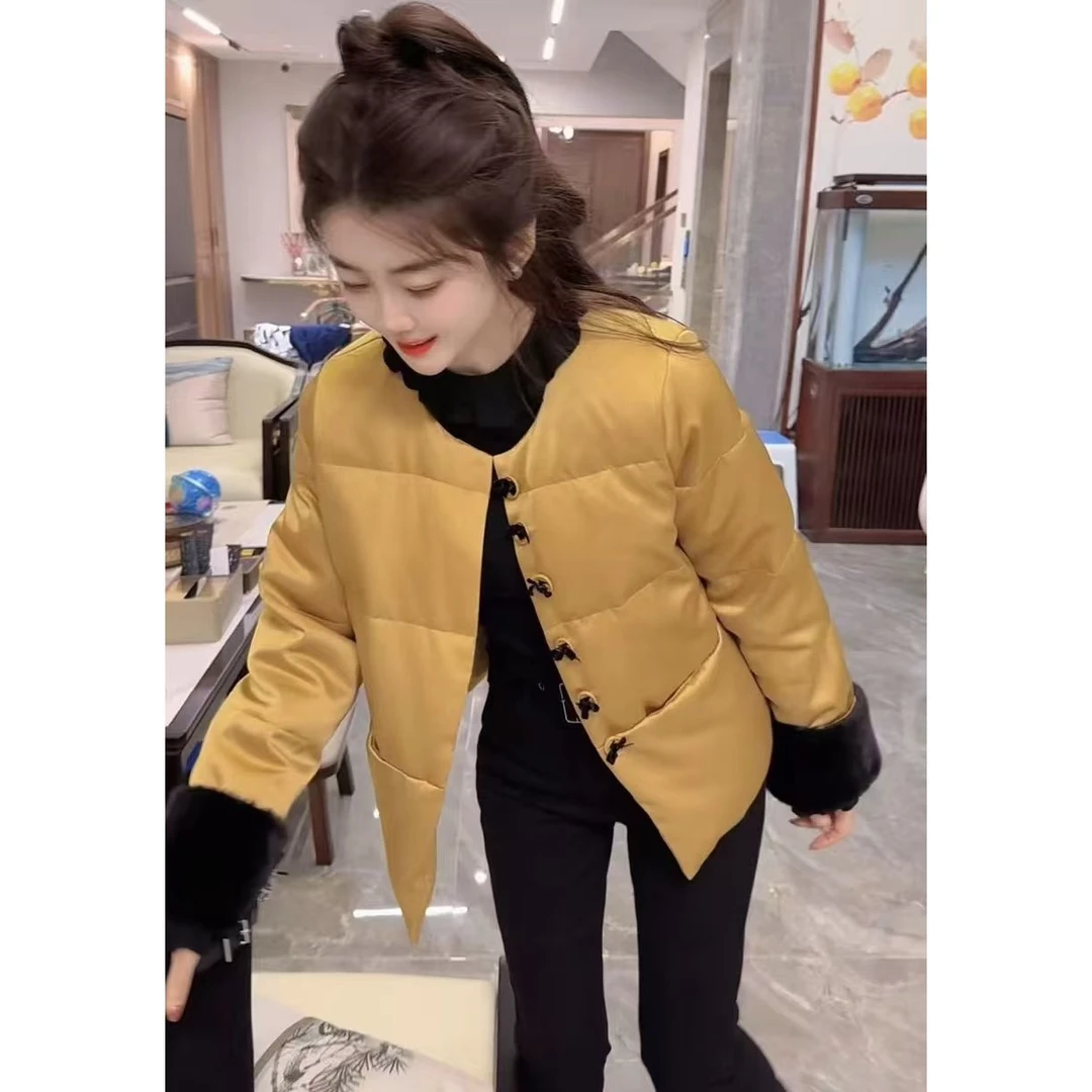『气质流光S』新款简约设计款百搭时尚款休闲羽绒服7987