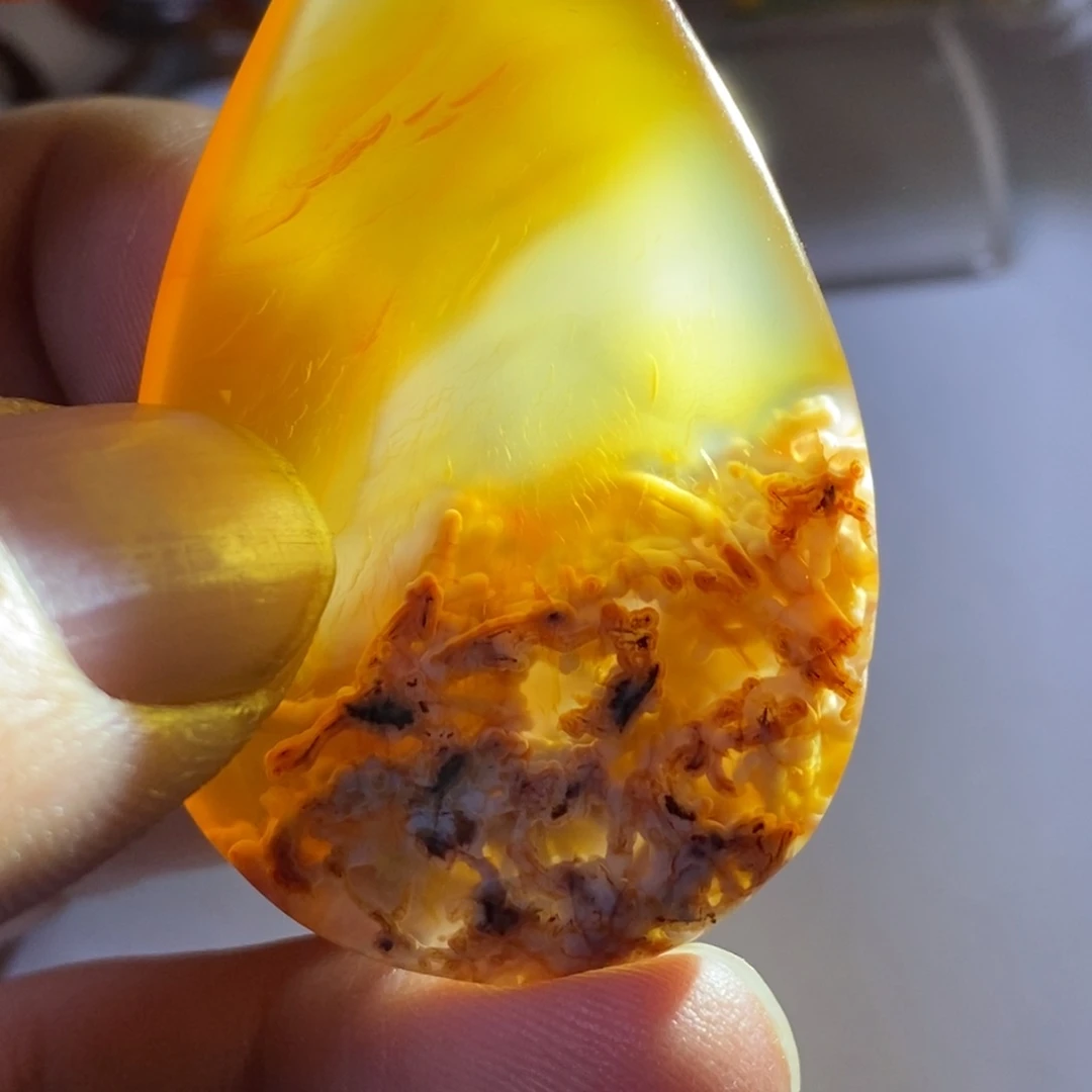 玛瑙/玉髓颈饰未镶嵌追***霞