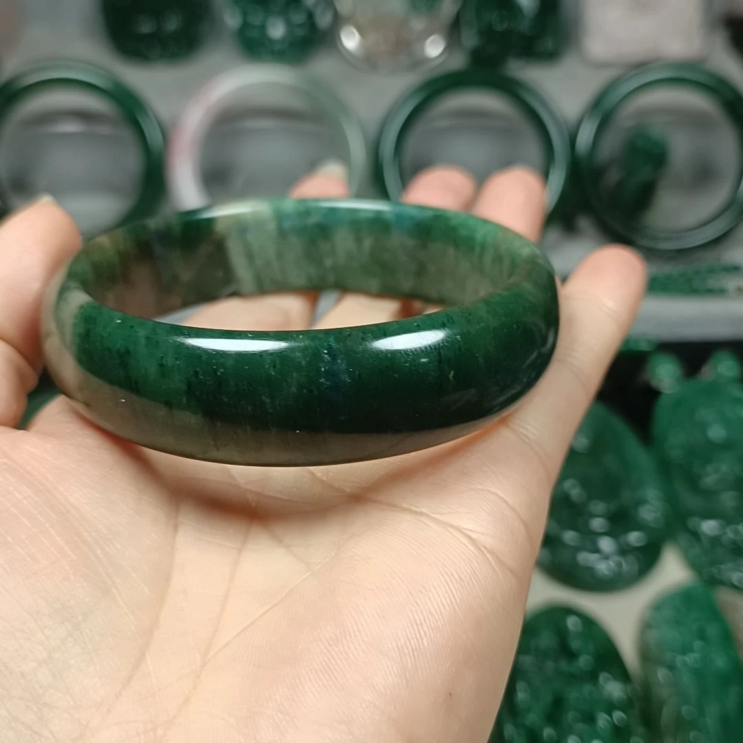 独山玉手镯66未镶嵌