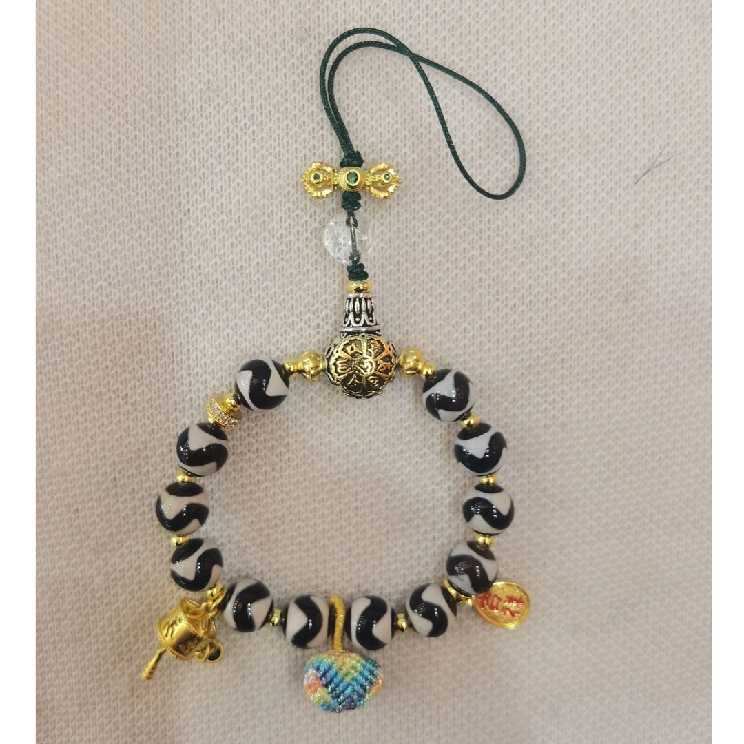 壹加思默-牙牙多宝玛瑙挂件多样性发一