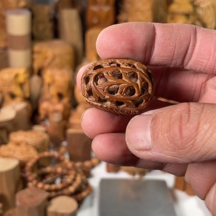 檀香木其他记*老山檀香镂空老物件