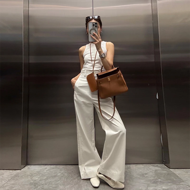 靠谱。【长腿秘密】"莱赛尔+棉”高支高密显瘦白色直筒长裤KP250256