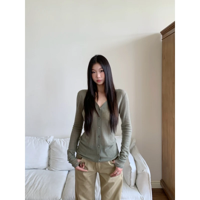withmin凉皮 慵懒格调 V领纽扣显瘦打底辣妹收腰针织上衣2524125