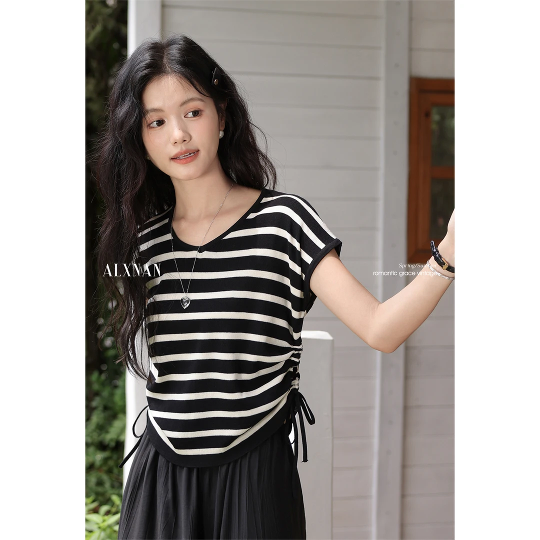 【粉丝福利】鹿向南「纹间诗韵」条纹女短袖针织衫t恤新款上衣L551100