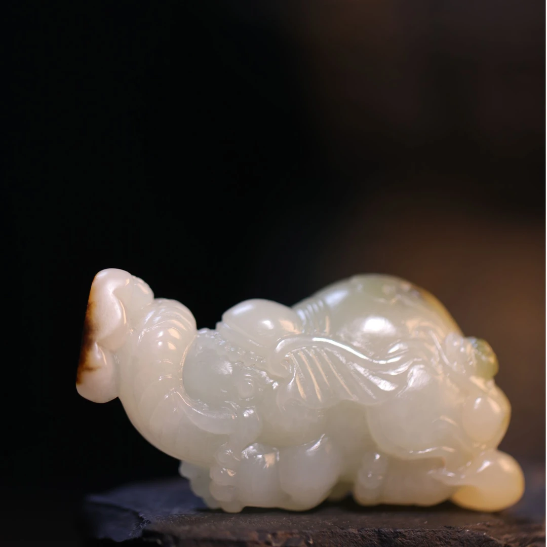 和田玉大象手把件
