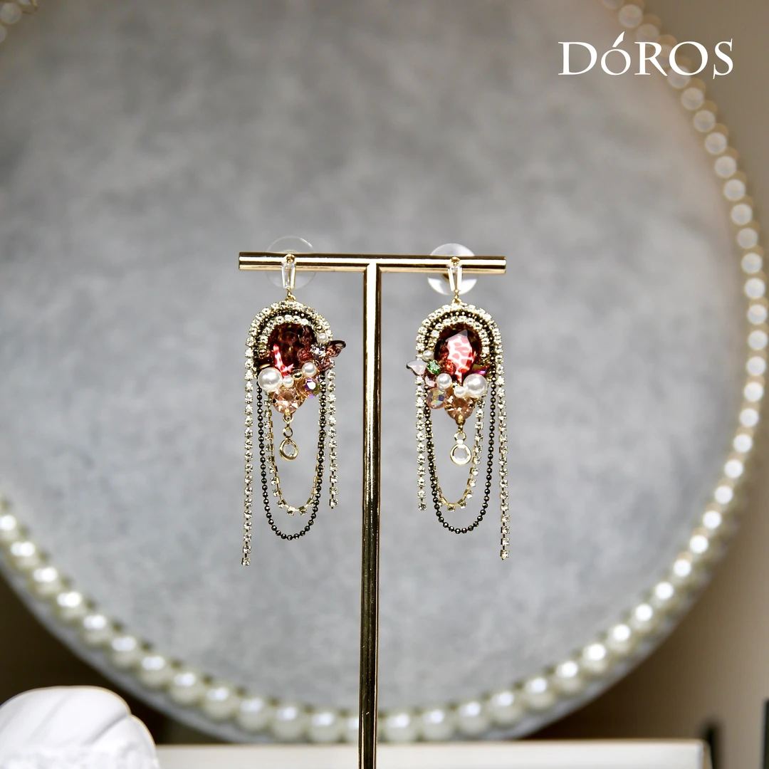 铜合金仿水晶耳饰 重工高级感国风复古豹纹蝴蝶珍珠锆石流苏耳环