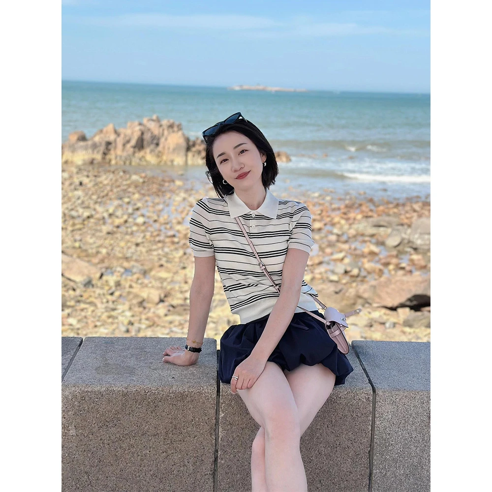 法式撞色条纹polo领针织衫女夏季气质时髦设计感正肩通勤短款上衣