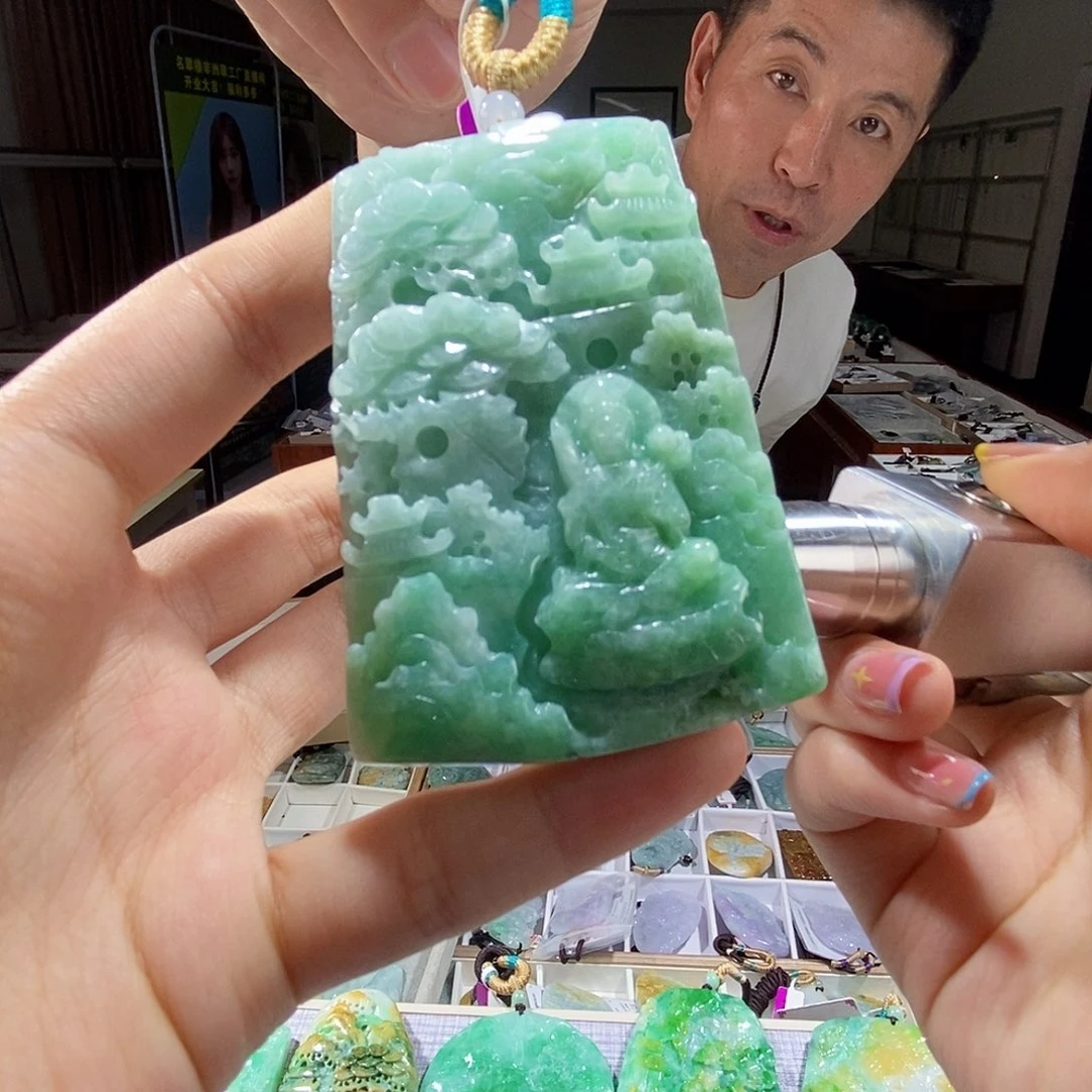 翡翠未镶嵌颈饰翡翠