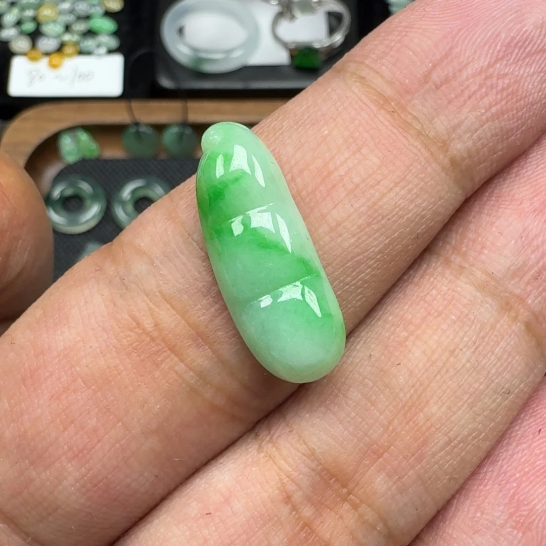 翡翠散珠23—8.5—4.4福豆