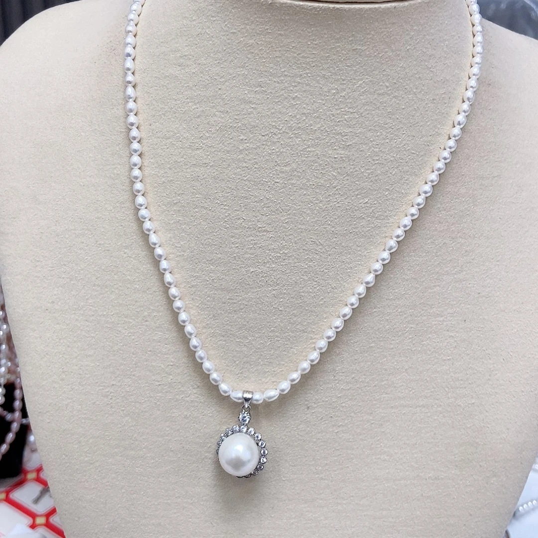 淡水珍珠银S925镶嵌耳饰