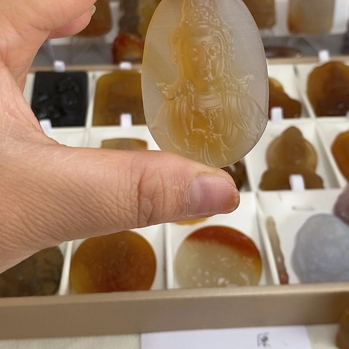 玛瑙/玉髓未镶嵌颈饰