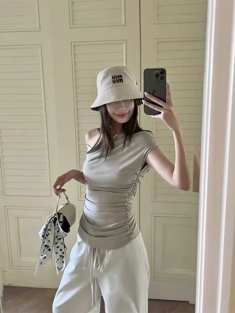 捏捏小褶  不规则上衣