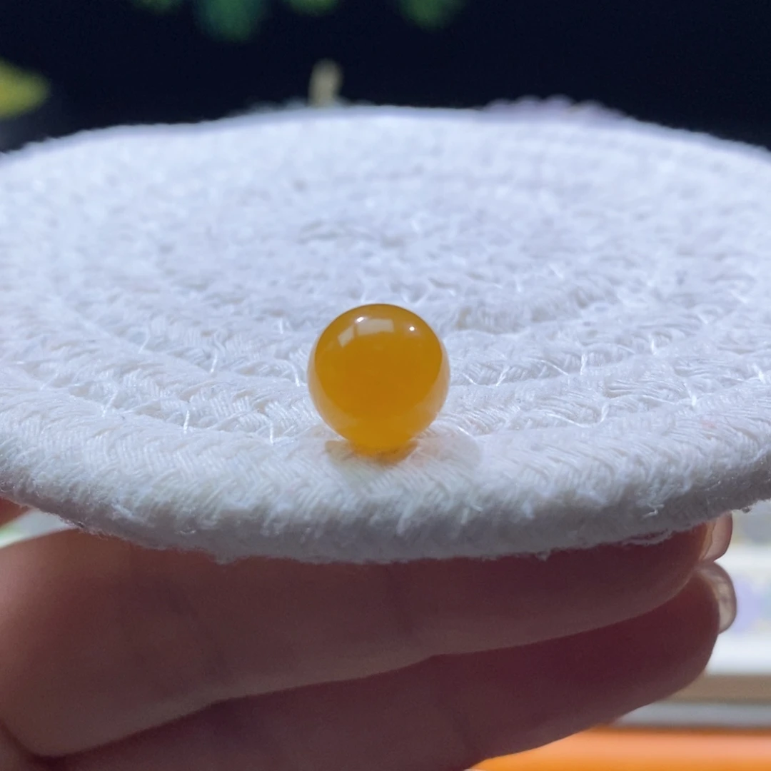 颈饰未镶嵌翡翠满黄卡10mm