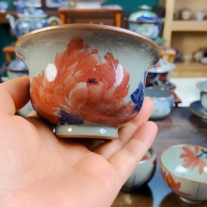 瓷片手工制作工艺精湛等