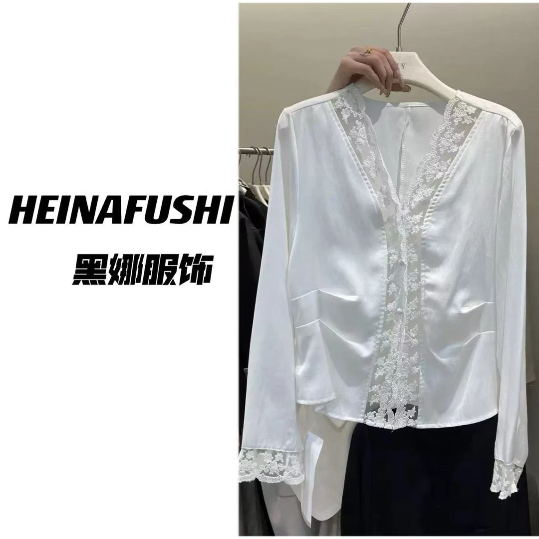 HEINA【性感打底】蕾丝拼接上衣5073