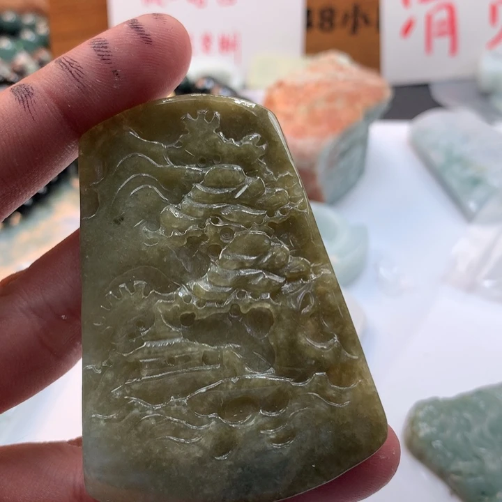 翡翠未镶嵌颈饰保真天然a货翡翠