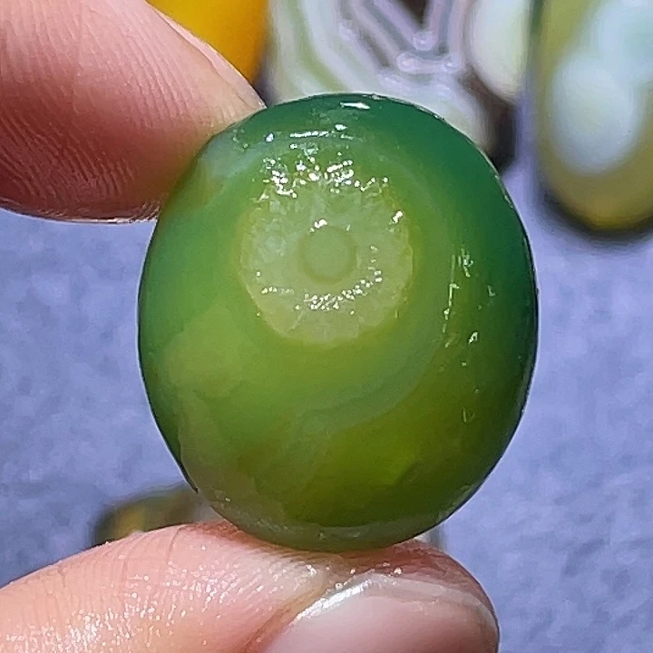 玛瑙/玉髓未镶嵌珠宝奇石