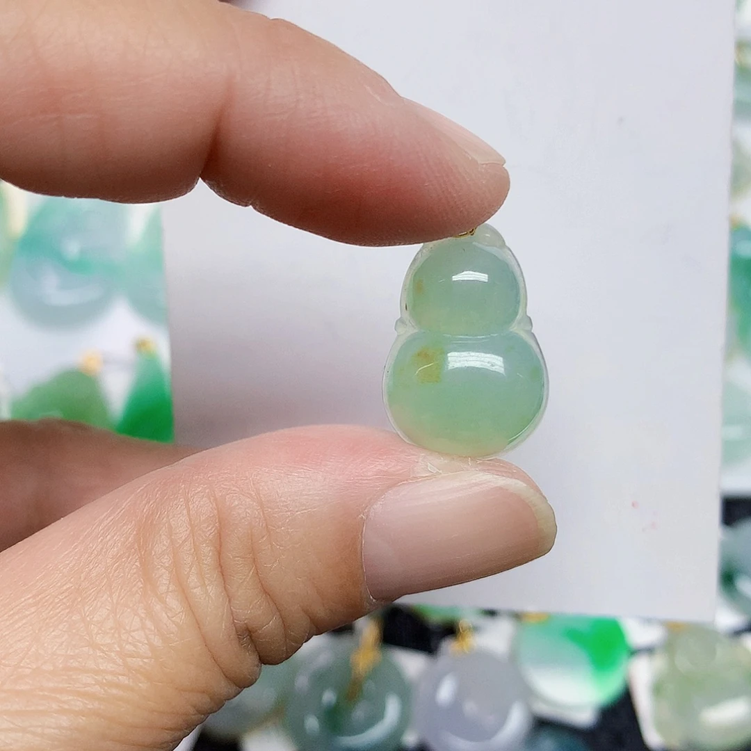 翡翠未镶嵌颈饰3557863