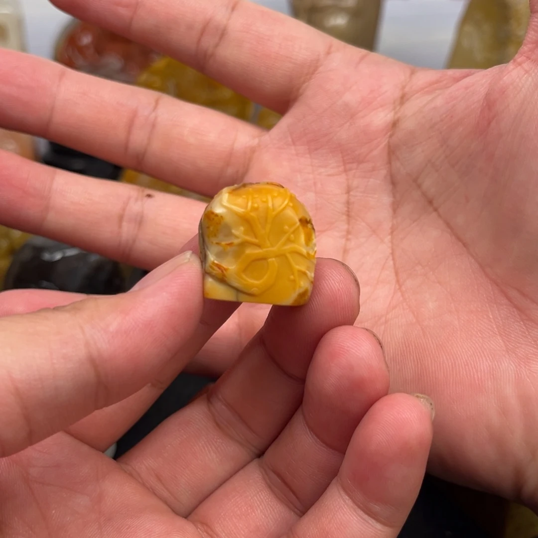 君***玉田黄石田黄作品欣赏