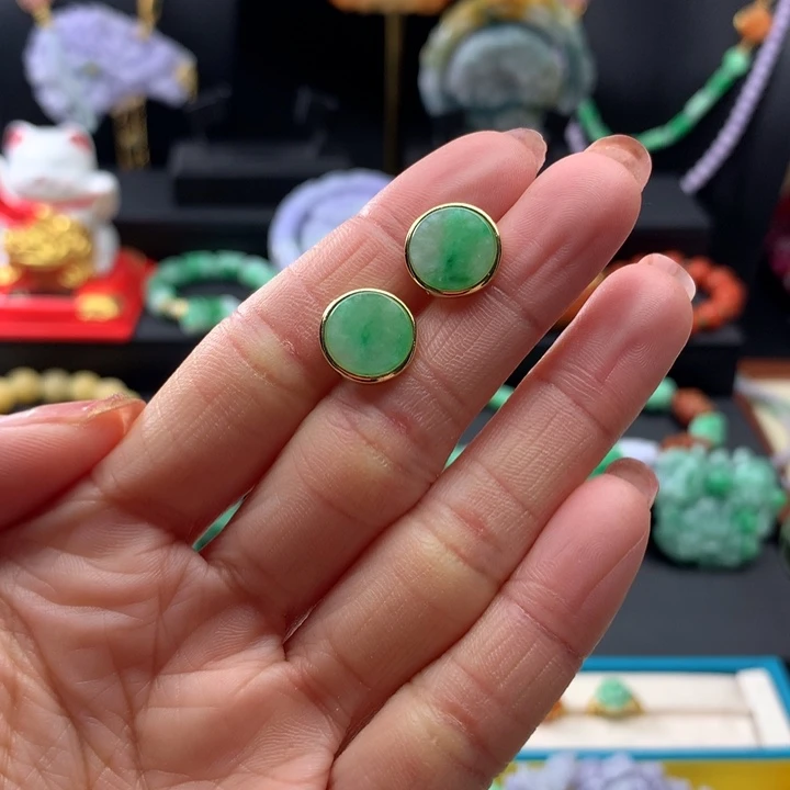 翡翠耳钉未镶嵌翡翠耳钉