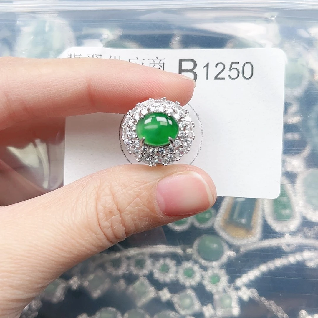 翡翠颈饰未镶嵌翡翠1250