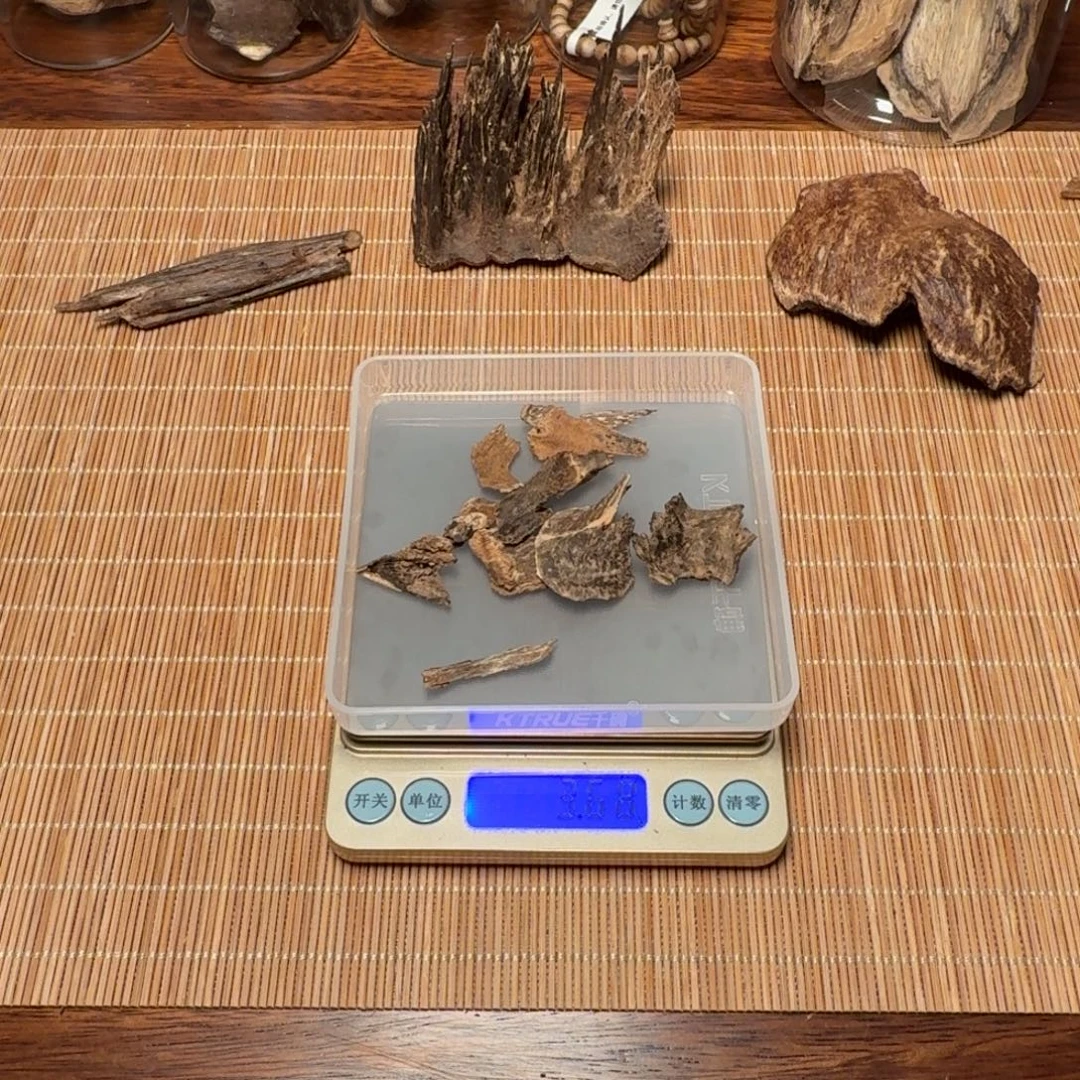 沉香香港壳子料子