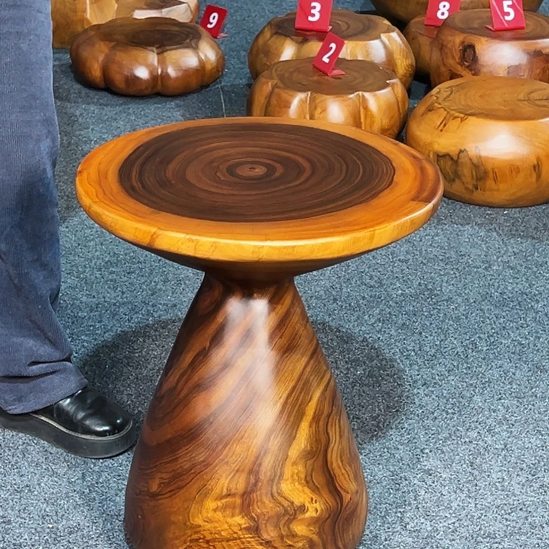 红***星号香樟木尺寸：46-46-53cm