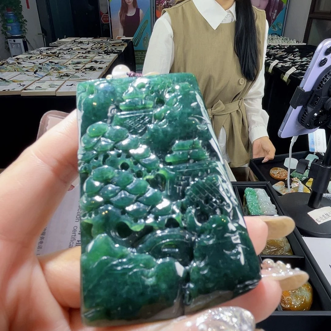 颈饰未镶嵌翡翠一