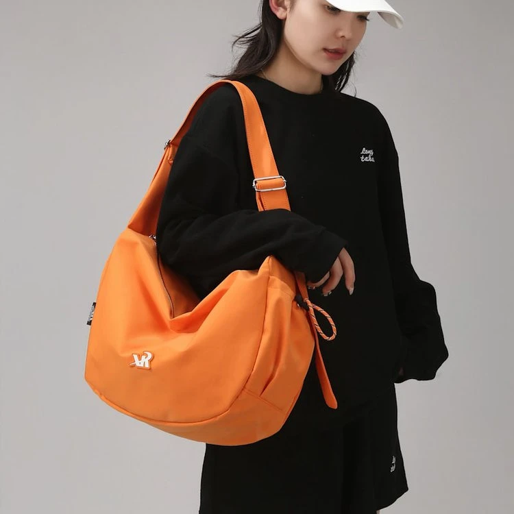 2025明星同款潮牌饺子休闲斜挎包百搭简约单肩包