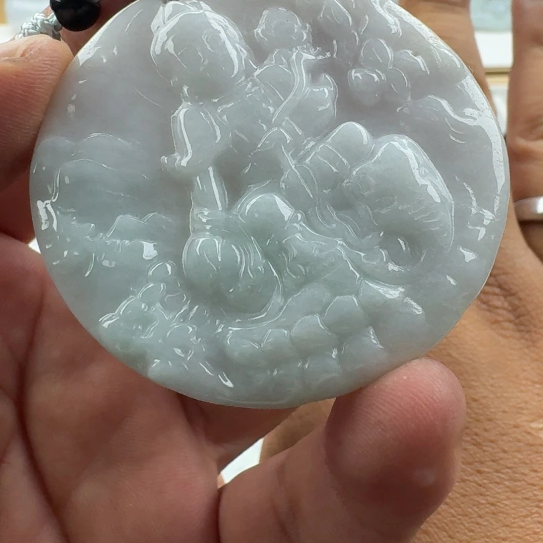 翡翠未镶嵌颈饰天然缅甸A货翡翠