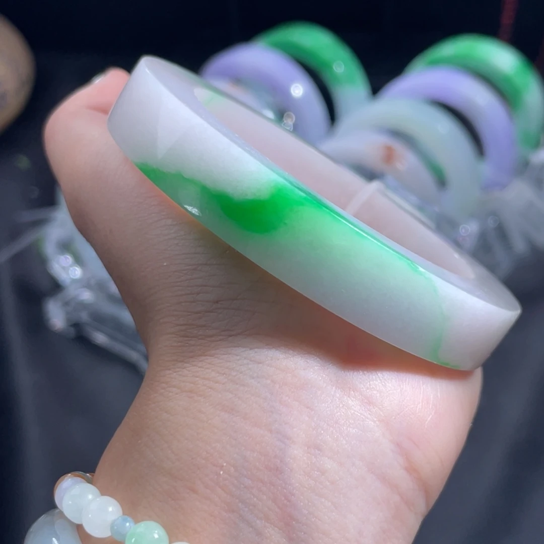 定制翡翠手镯（金丝绿）未镶嵌