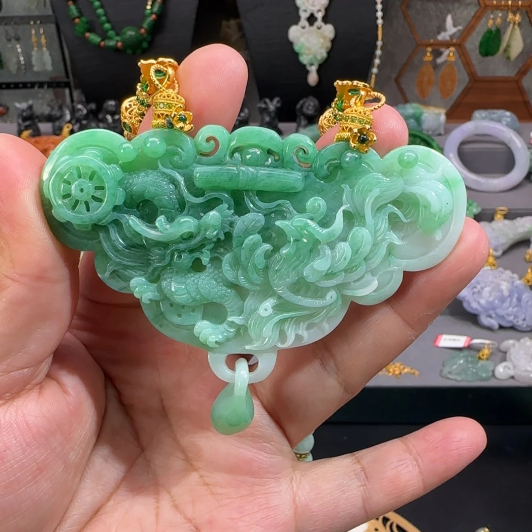 翡翠颈饰未镶嵌仿古