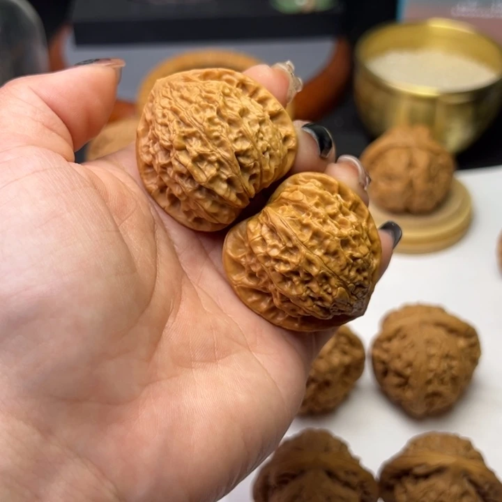 文玩核桃把件静金牛37