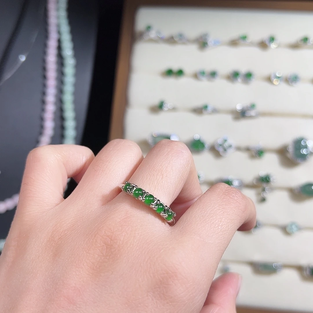 翡翠未镶嵌戒指天然