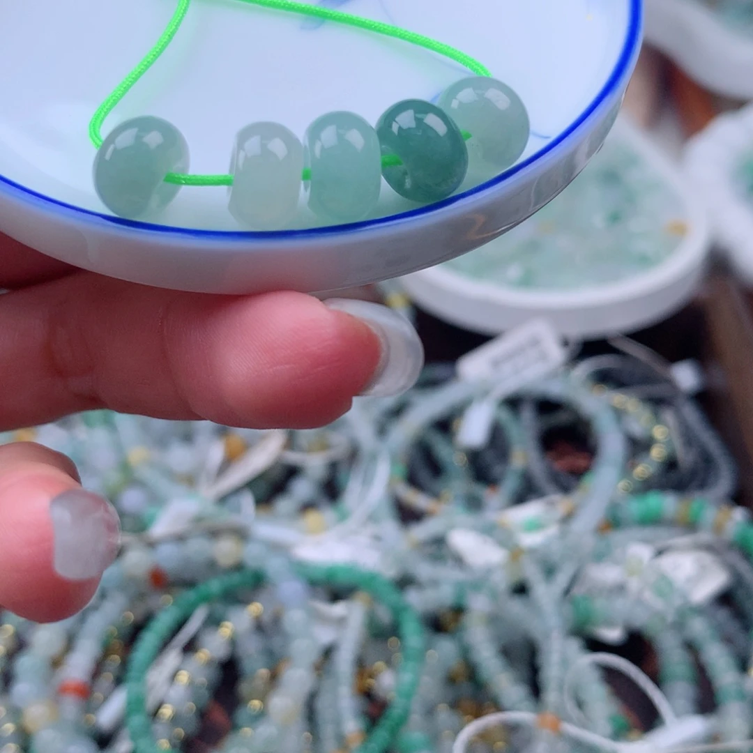 翡翠散珠福利一手