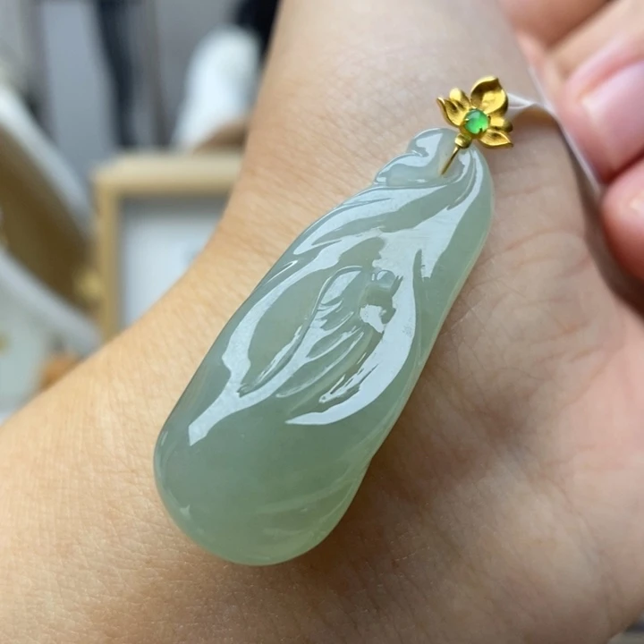 【闪购商品】颈饰18K金镶嵌翡翠悟道47