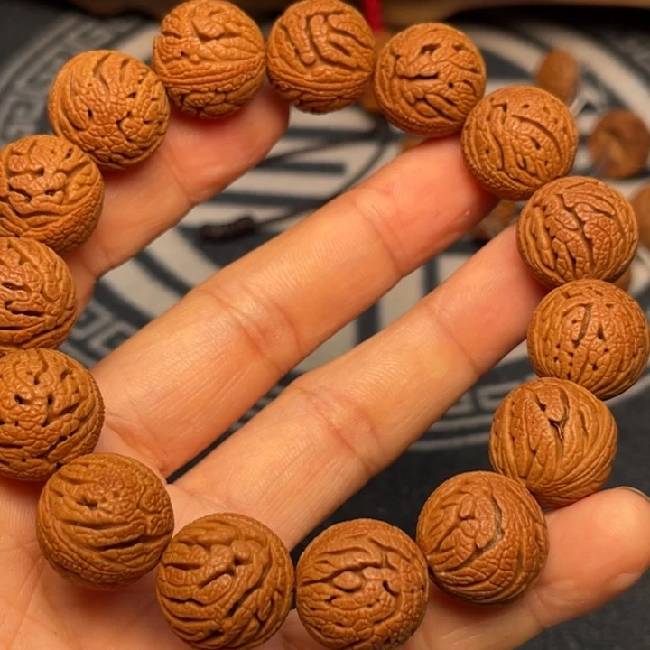 桃核手串龙纹桃核1