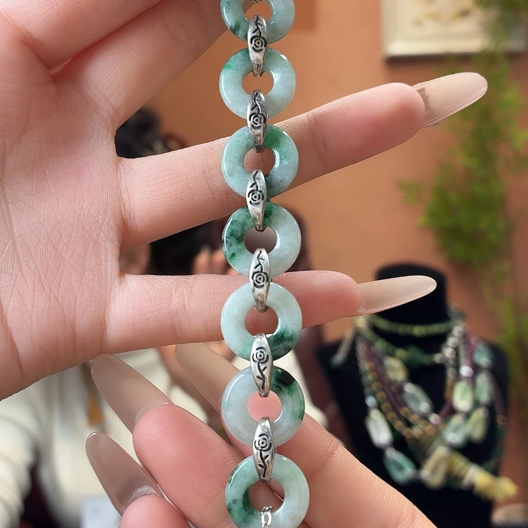 翡翠未镶嵌耳饰手串