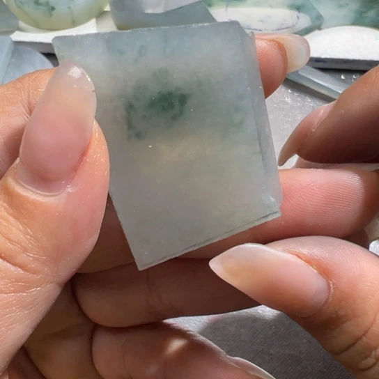 翡翠挂件未镶嵌韩*生